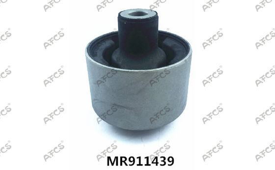 Engine Lateral Suspension Arm Bushing OEM MR911439 For Mitsubishi